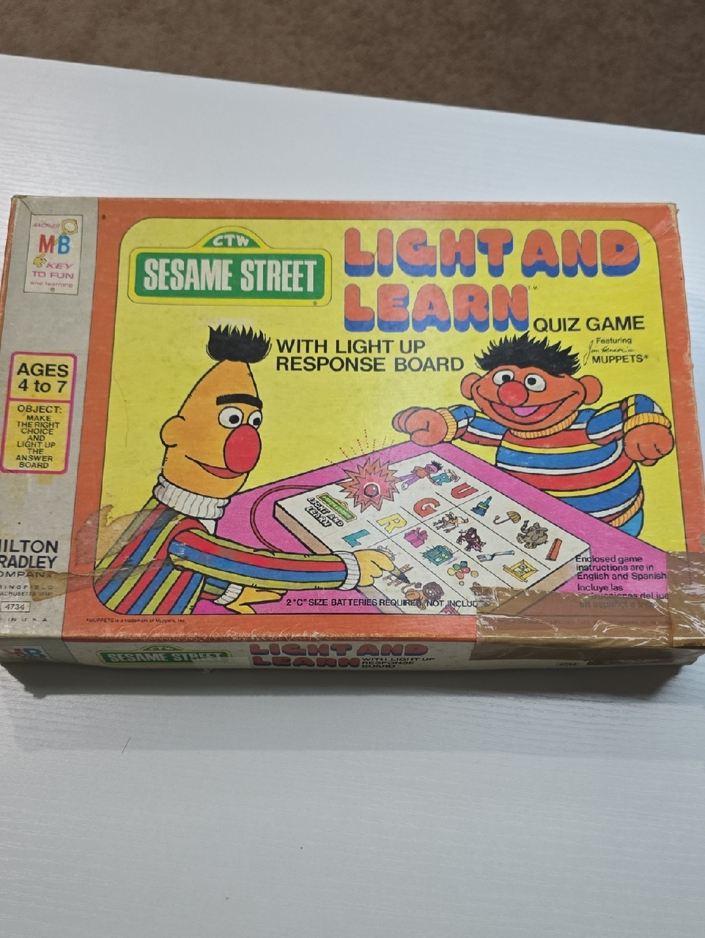 '77Vintage Sesame Street Light And Learn Quiz Game. Missing Red Bulb. Untested.